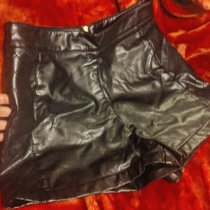 Black leather high waisted shorts size 4-6